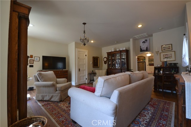 MLS #OC25248502 image #14