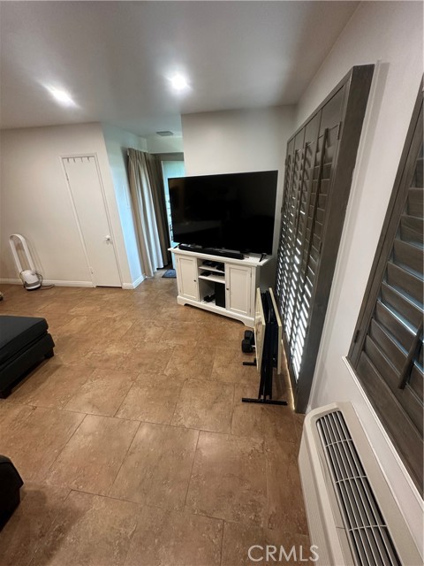 MLS #OC25248520 image #29