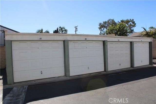 MLS #OC25248520 image #9