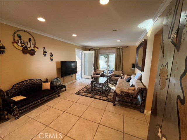 MLS #OC25248527 image #10