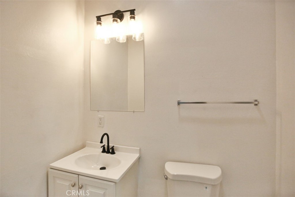 MLS #OC25248547 image #24