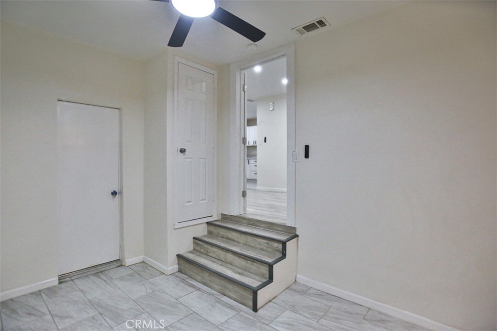 MLS #OC25248547 image #27