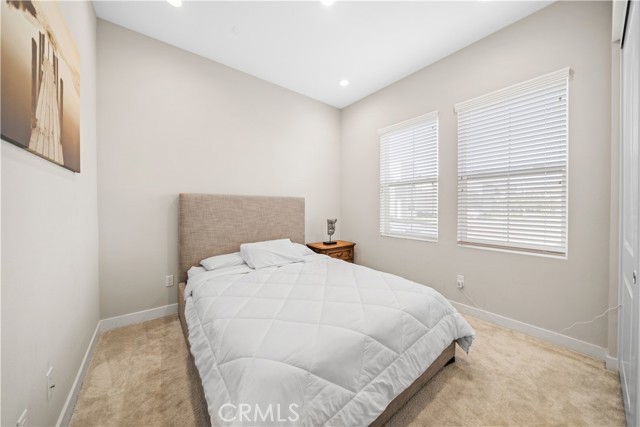 MLS #OC25248619 image #19