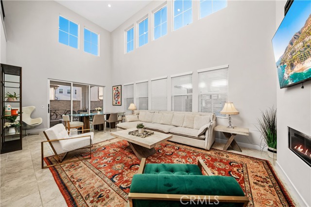 MLS #OC25248619 image #2