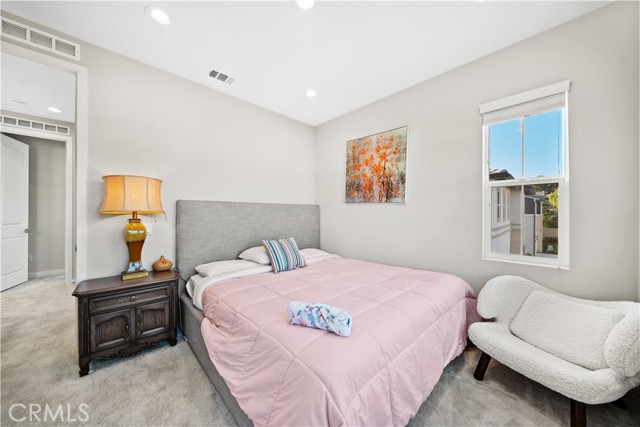 MLS #OC25248619 image #23