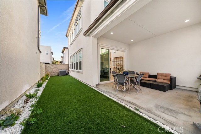 MLS #OC25248619 image #33