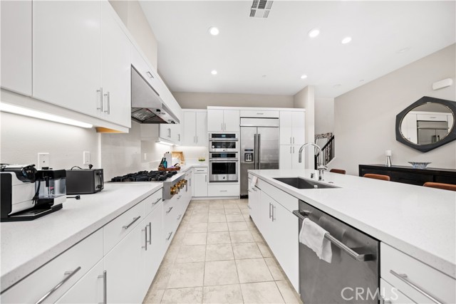 MLS #OC25248619 image #8