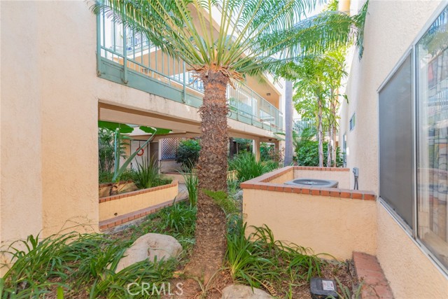 MLS #OC25248640 image #12