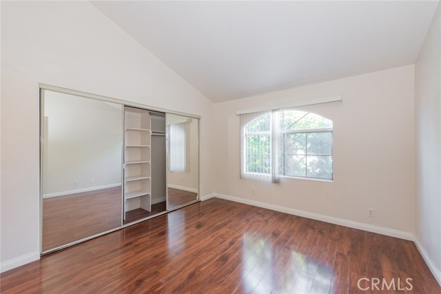 MLS #OC25248640 image #5