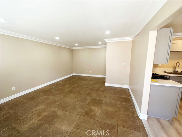 MLS #OC25248643 image #11