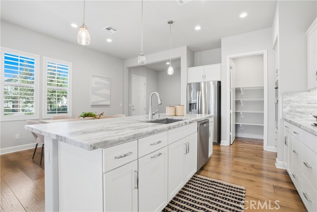 MLS #OC25248662 image #4