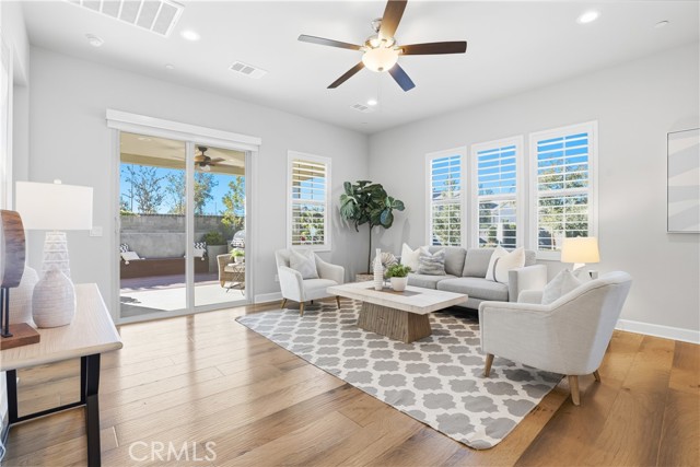 MLS #OC25248662 image #9