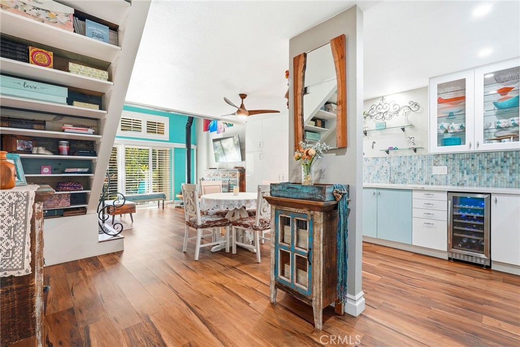 MLS #OC25248663 image #1