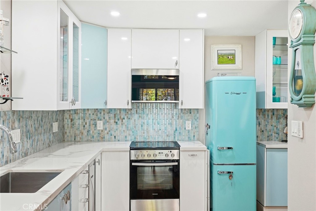 MLS #OC25248663 image #10