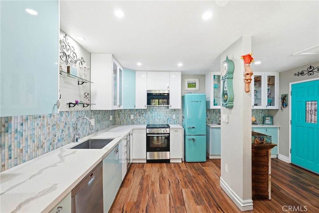 MLS #OC25248663 image #11