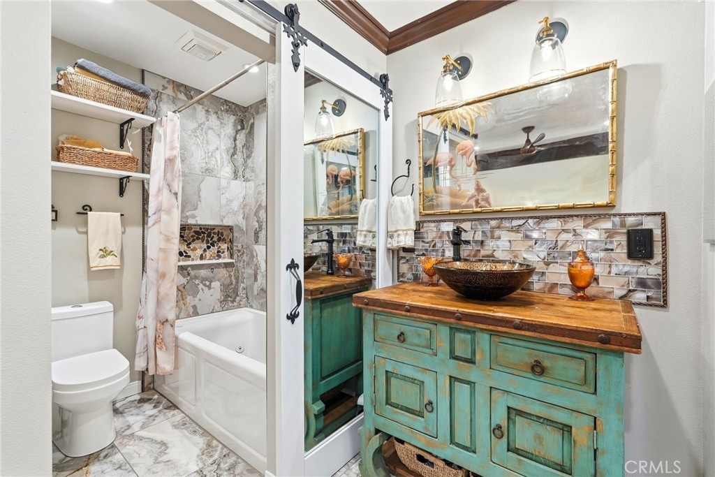 MLS #OC25248663 image #17