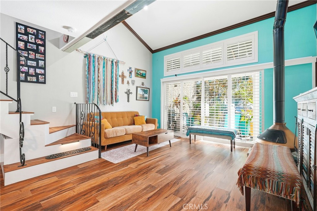 MLS #OC25248663 image #2