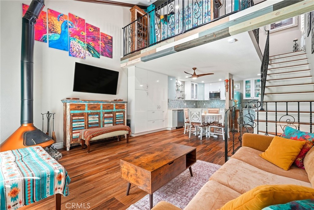 MLS #OC25248663 image #3