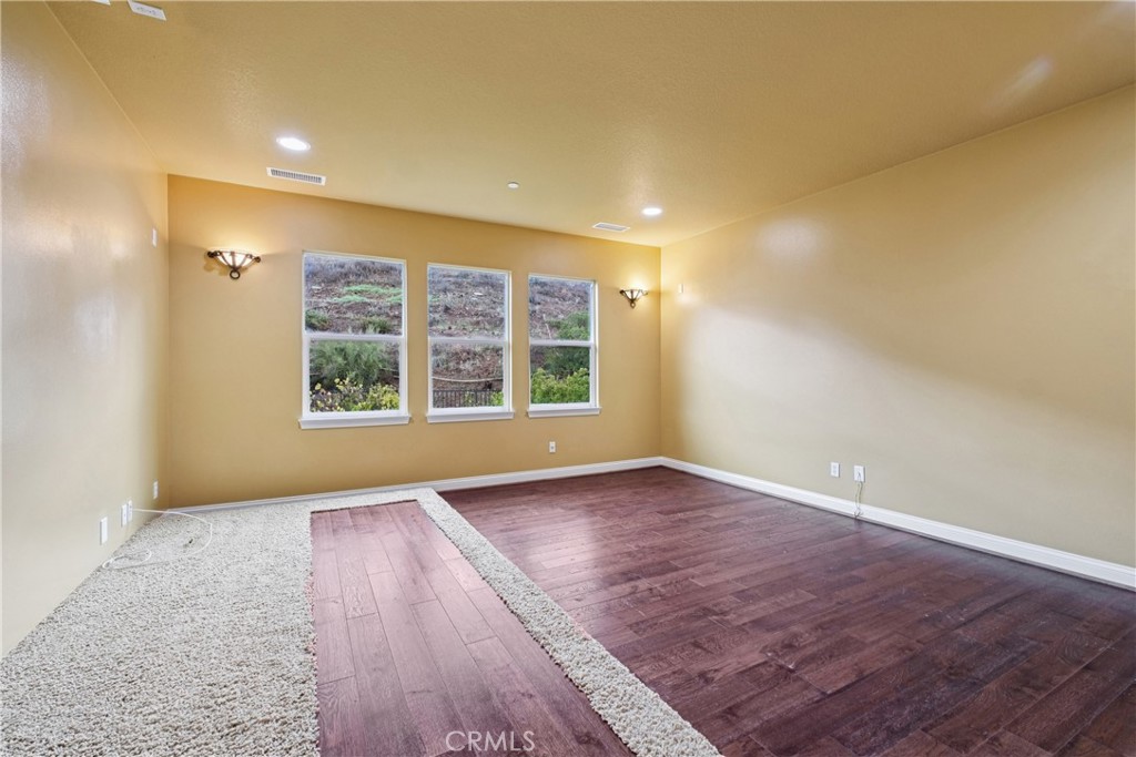 MLS #OC25248742 image #40