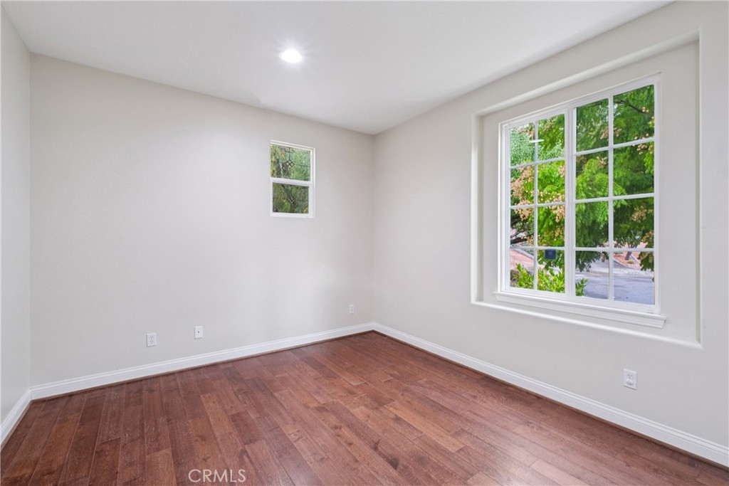 MLS #OC25248742 image #42