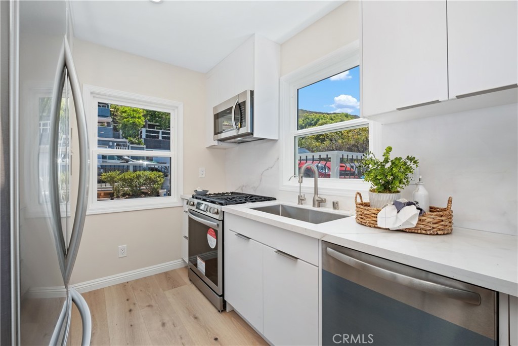 MLS #OC25248752 image #11