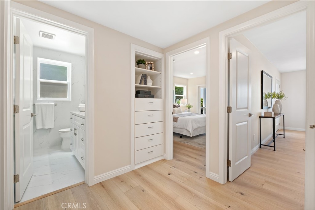 MLS #OC25248752 image #29