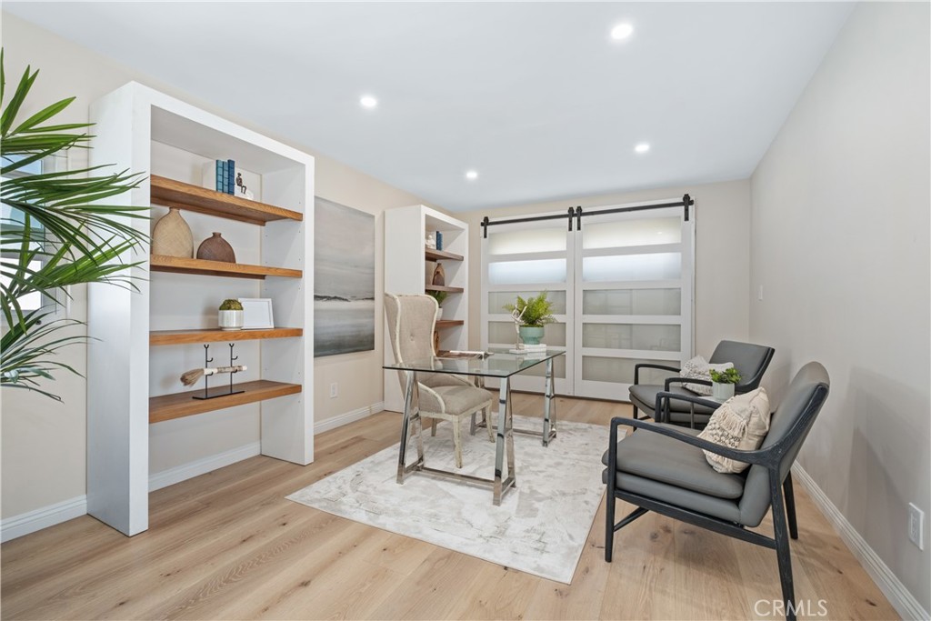 MLS #OC25248752 image #5