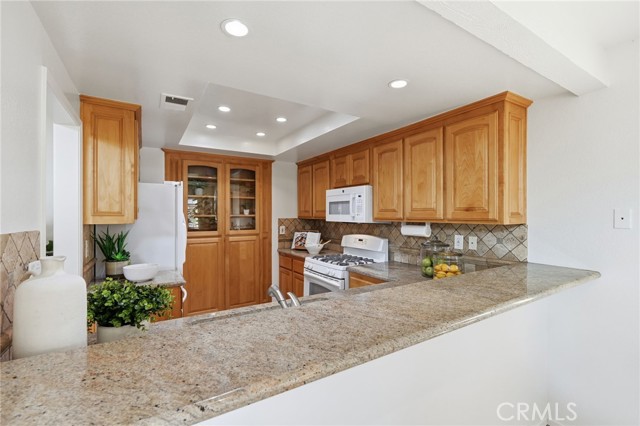 MLS #OC25248766 image #10