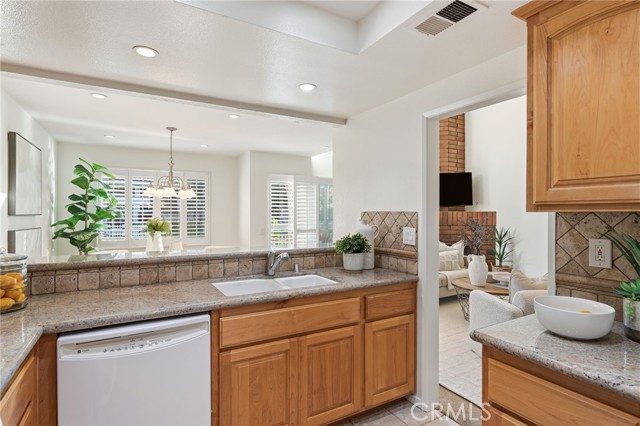 MLS #OC25248766 image #15