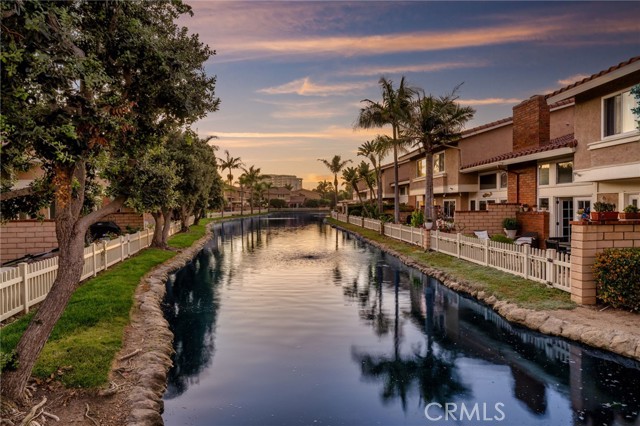 MLS #OC25248766 image #51