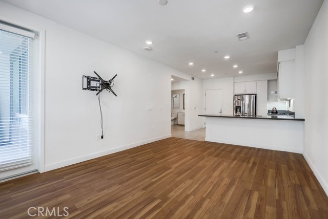 MLS #OC25248815 image #3