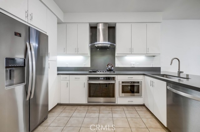 MLS #OC25248815 image #5