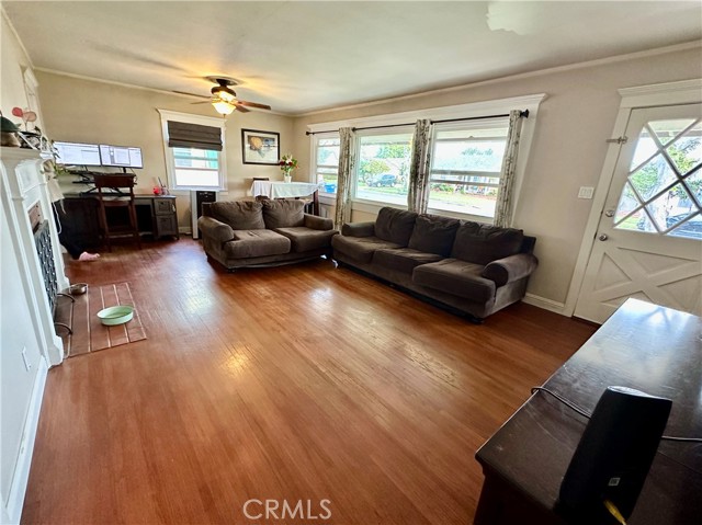 MLS #OC25248848 image #3