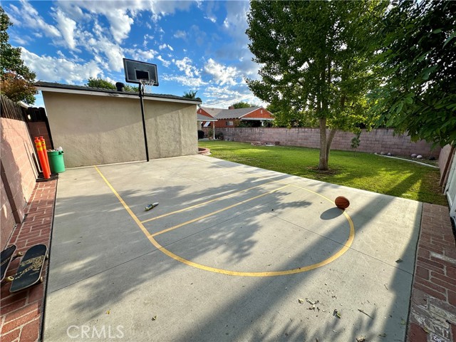 MLS #OC25248848 image #30