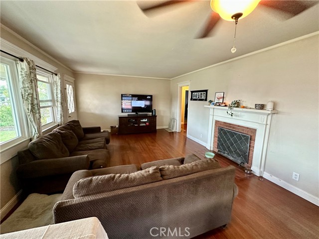 MLS #OC25248848 image #5