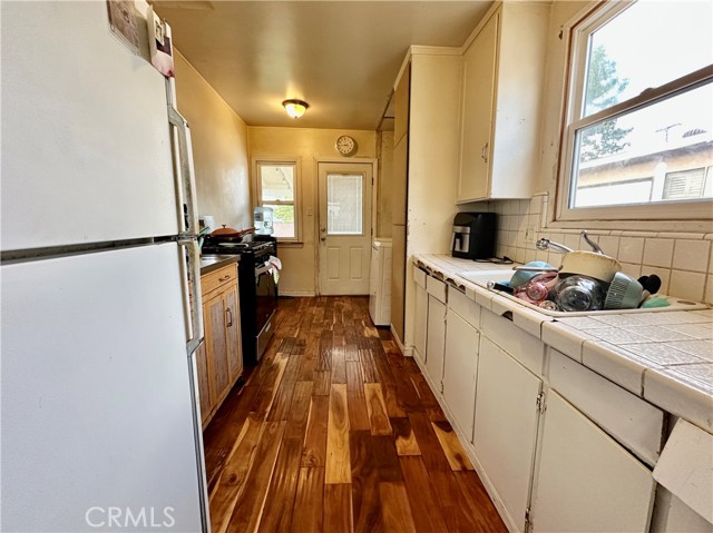 MLS #OC25248848 image #9