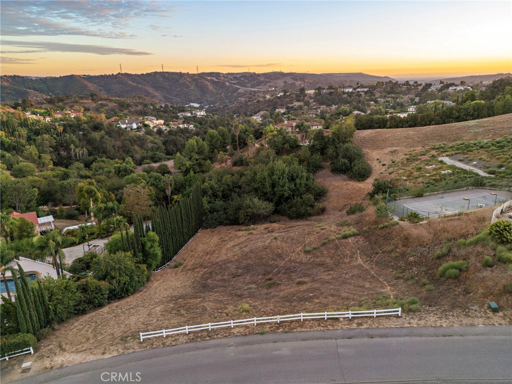 MLS #OC25248896 image #9