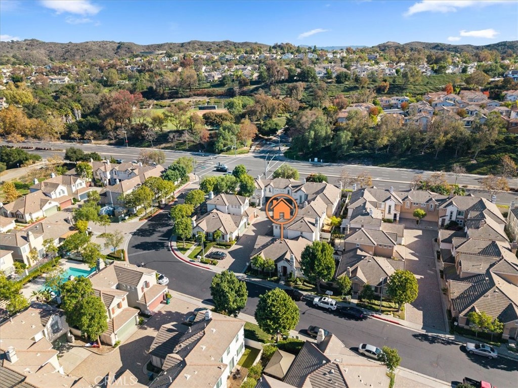 MLS #OC25248898 image #32