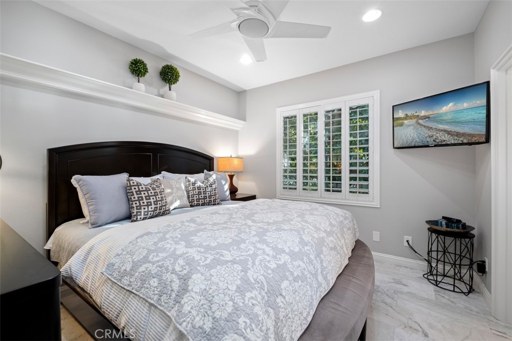 MLS #OC25248917 image #37