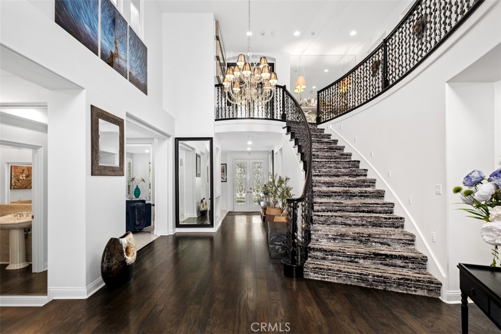 MLS #OC25248917 image #4