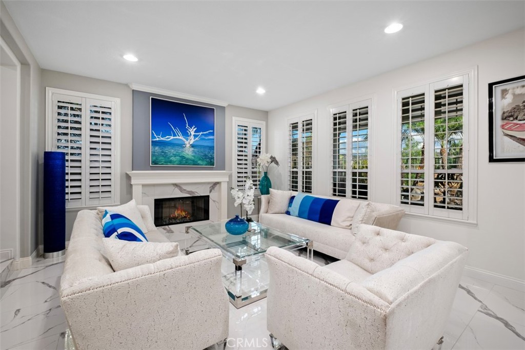 MLS #OC25248917 image #8