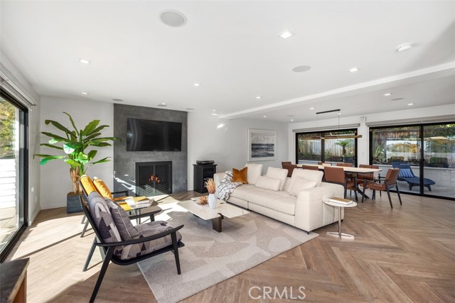 MLS #OC25248941 image #2