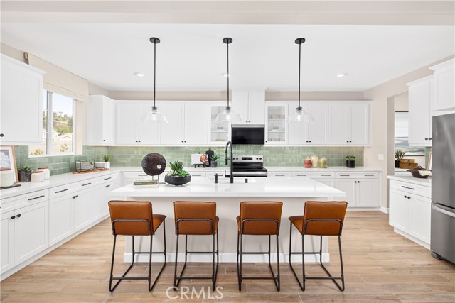 MLS #OC25248991 image #0