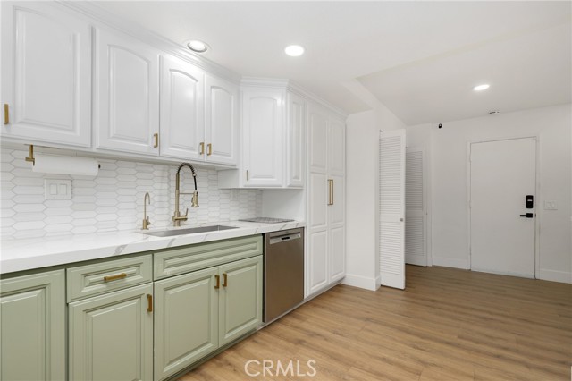 MLS #OC25249096 image #10