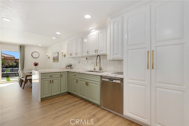 MLS #OC25249096 image #11