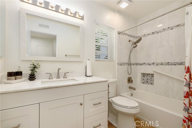 MLS #OC25249096 image #24