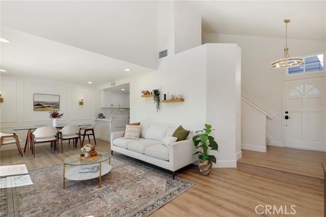 MLS #OC25249096 image #3