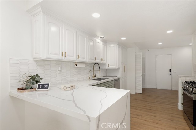 MLS #OC25249096 image #9