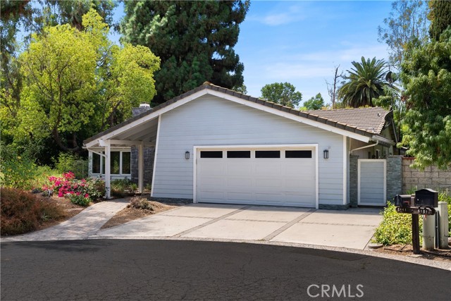 MLS #OC25249100 image #1