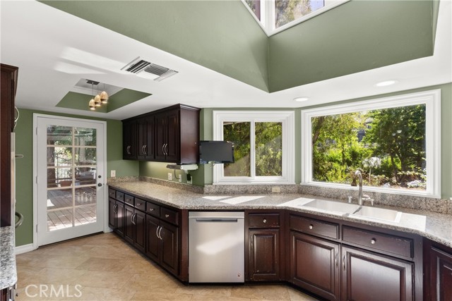 MLS #OC25249100 image #13